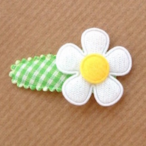 Barrette Pour Bebe Petite Fille A Fleur Paquerette Sur Vichy Vert Plein De Bisous