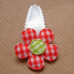 barrette bébé fille à fleur en vichy